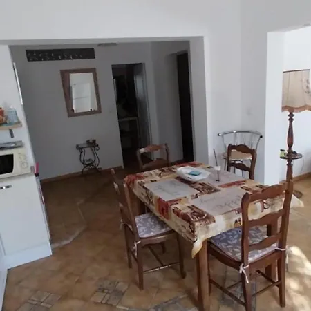 Agreable Bas De Apartamento