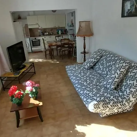 Agreable Bas De Apartment