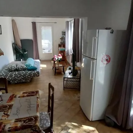 Agreable Bas De Apartment *